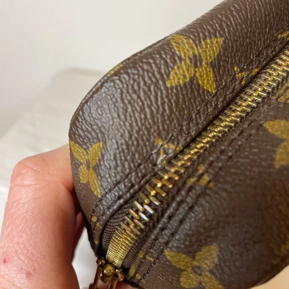 Vintage Louis Vuitton Brown Monogram Clutch Bag: Read Description - Picture 6 of 17